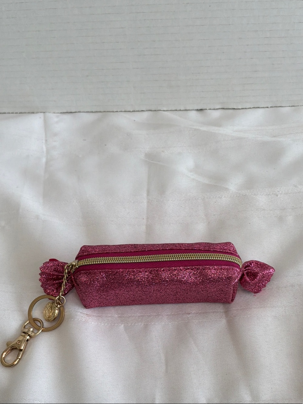 Y2K Bath & Body Works Pink Glitter Candy Zip Keychain Pouch lipstick  lip balm